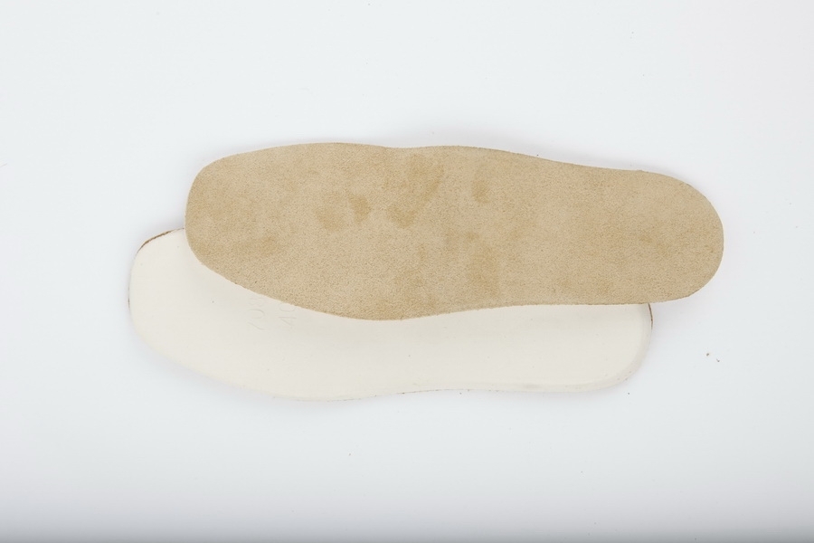 Suede_foot_bed_4f798be522a4a
